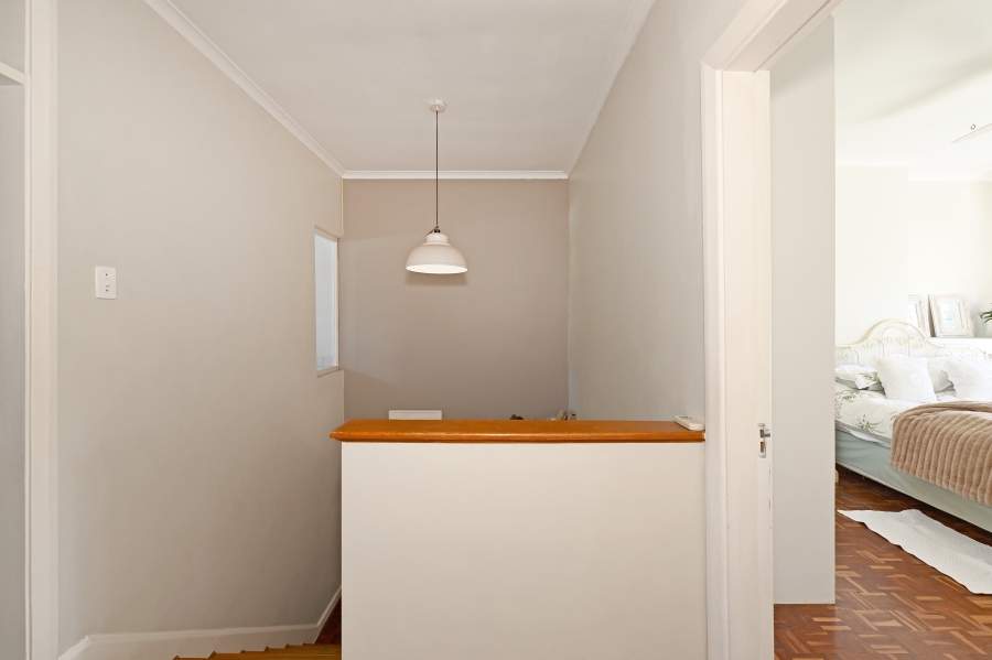 To Let 3 Bedroom Property for Rent in Newlands Western Cape